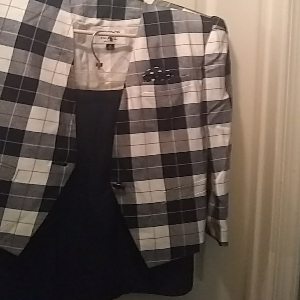 Kasper Skirt Set